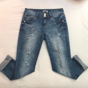 Refuge blue ripped jeans
